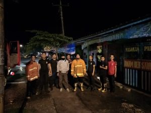 Warung Makan, Counter HP dan  Rumah