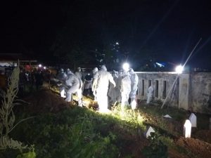 Pemakaman Jenazah Positif Covid.19 Kota Metro