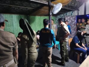 Plt. Kasat Pol PP Kota Metro melakukan Penegakan Perda Non Yustisi Tempat Hiburan Malam