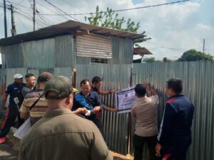 Plt. Kasat Pol PP melaksanakan kegiatan Pemeriksaan Bangunan tanpa Izin