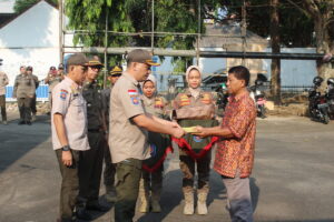 Apel Pagi dan Purna Bakti Kasi Pelatihan Mobilitas Satlinmas