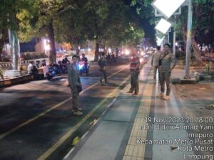 PATROLI SATPOL PP KOTA METRO BIDANG TRANTIBUM