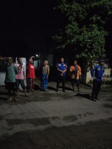 Konsleting pada Tiang Listrik
