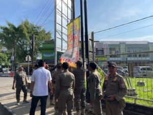 Patroli dan Penertiban Banner dan Spanduk