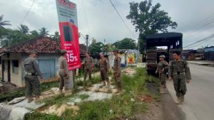 Penertiban Banner dan Spanduk