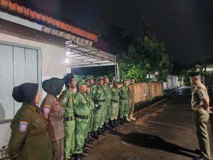 Monitoring dan Evaluasi Satlinmas Kelurahan