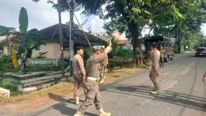 Patroli dan Penertiban Banner serta Spanduk