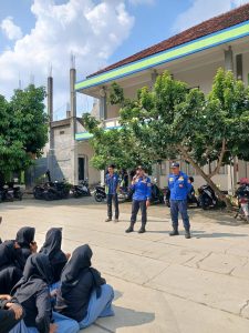Sosialisasi dan Edukasi Penanganan Kebakaran di SMK Muhammadiyah 1 Metro
