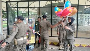Patroli dan Penertiban PKL di Taman Merdeka