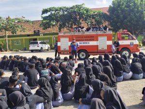 Sosialisasi dan Edukasi Penanganan Kebakaran di SMK N 3 Metro