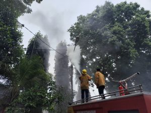 Korsleting Kabel Listrik PLN & Terbakar