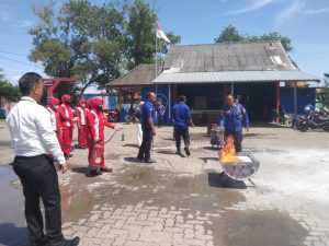 Sosialisasi dan Penanggulangan Kebakaran Petugas SPBU